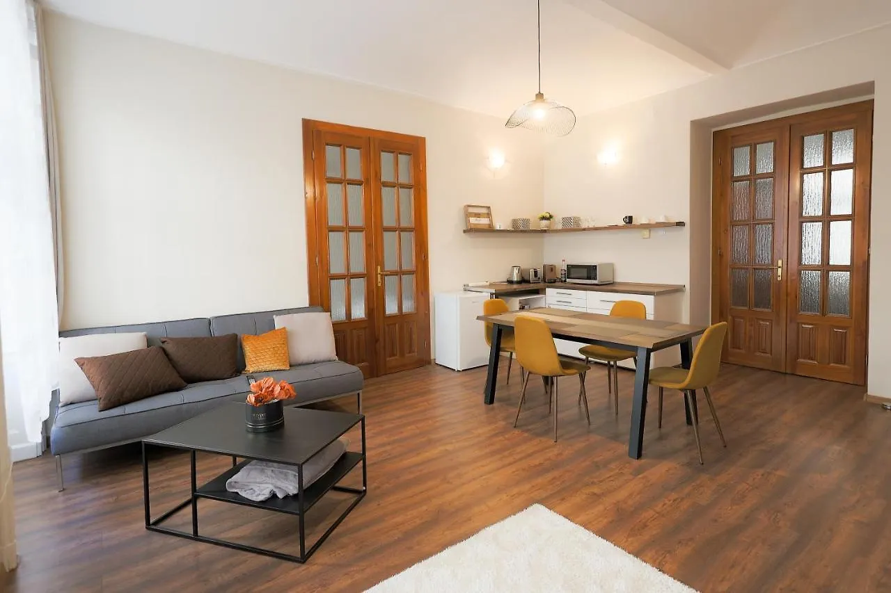 Teresa Apartment Downtown 布达佩斯